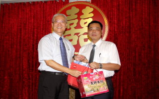 參觀新竹縣議會之各項議事設施14.jpg