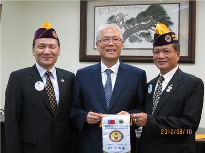 謝議長接見國際獅子會300G1區總監張鎮榮及幹部4.jpg