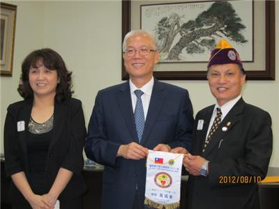 謝議長接見國際獅子會300G1區總監張鎮榮及幹部2.jpg