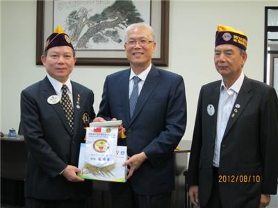 謝議長接見國際獅子會300G1區總監張鎮榮及幹部1.jpg