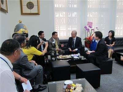 美國庫柏蒂諾姊妹市拜會 謝議長盛情接待1.jpg