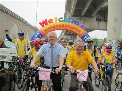 認識地方風土民情 議長領騎鐵馬巡禮6.jpg