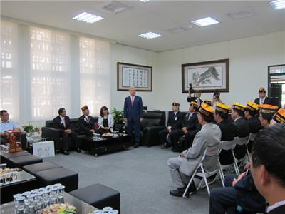8a28d053-9025-44fc-aeba-0ad8c02fadeb.jpg